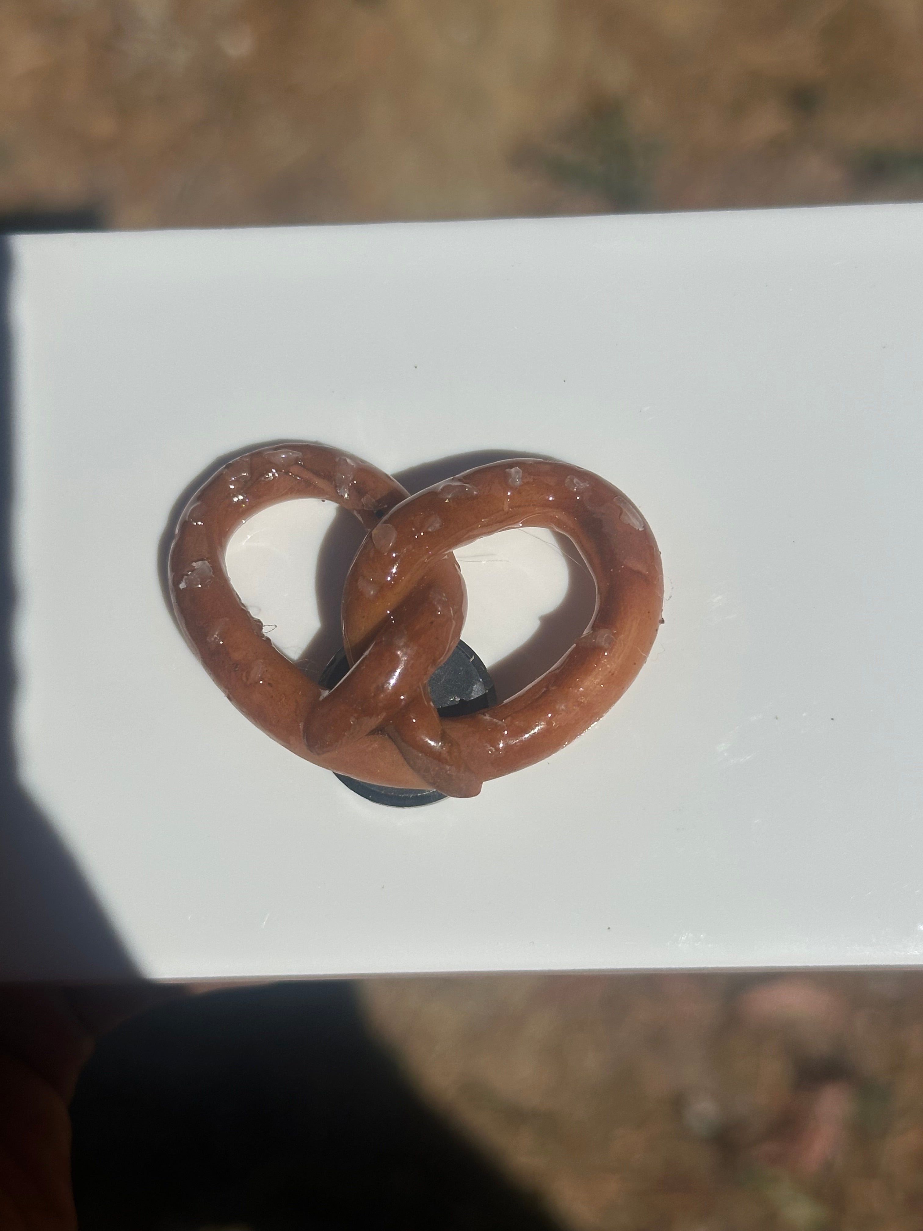 Miniature Preztel